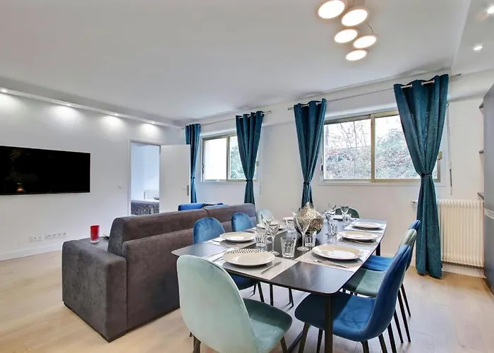 Trocadero/ Eiffel Tower - 3 Bedrooms- New! *
