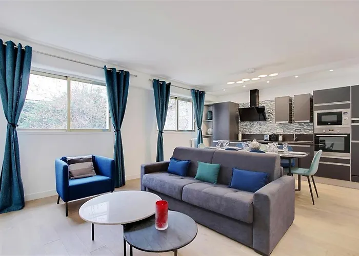 Trocadero/ Eiffel Tower - 3 Bedrooms- New! Апартаменты *